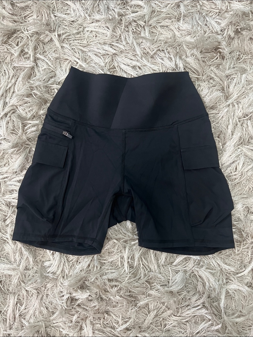 HALARA Black High-Waist Cargo Bike Shorts